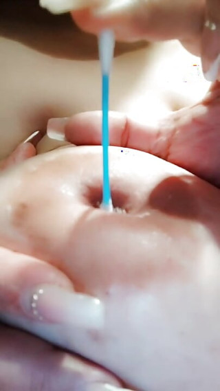 fucking my nipples with cups