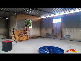 She gives her ass to her neighbor
